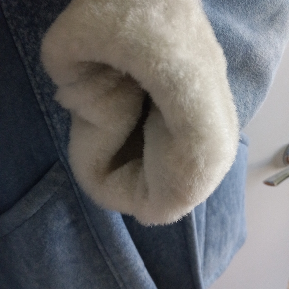 Burberry sheep skin - Picture 6 of 14